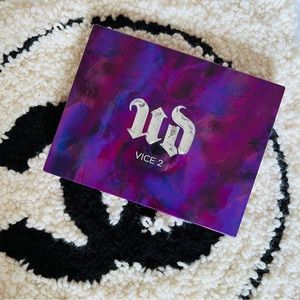 Urban Decay eyeshadow vice 2 palette